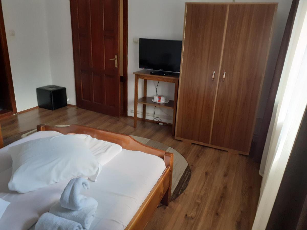 Pensiunea Mariana Bran  Bagian luar foto